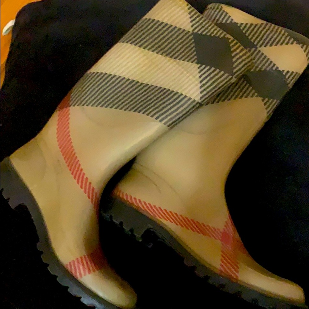Burberry rain boots